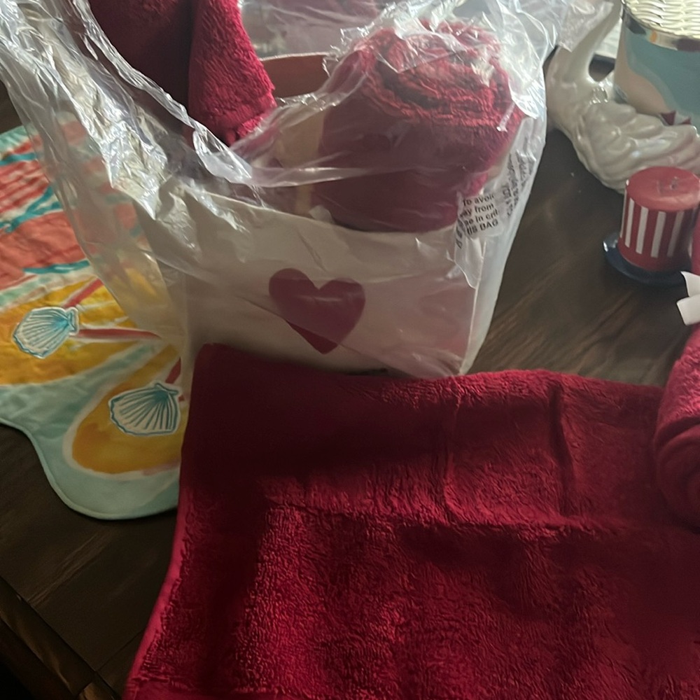 Peace Love World 4 pc hand towel set w bag great gift idea